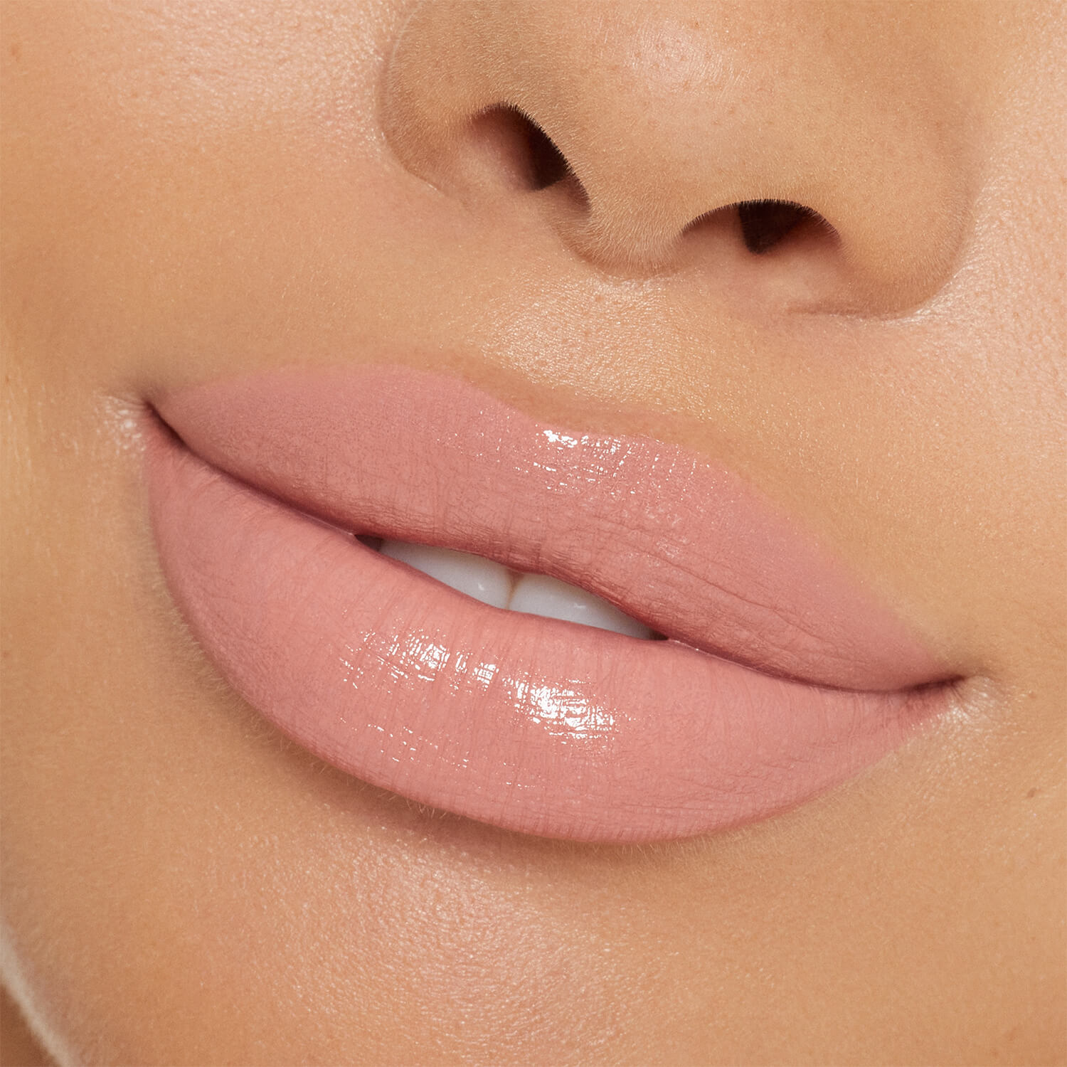 KJ LIP SHINE LACQUER (LABIAL L&Iacute;QUIDO)